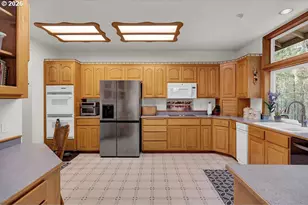 30898 Camas Swale Rd, Creswell, OR 97426 - Photo 12