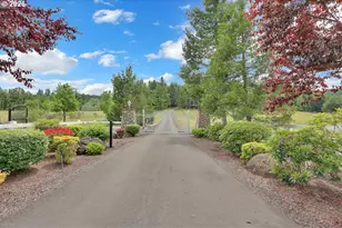30898 Camas Swale Rd, Creswell, OR 97426 - Photo 2