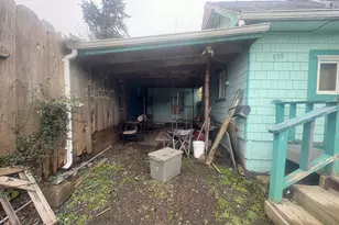 859 E St, Coos Bay, OR 97420 - Photo 6