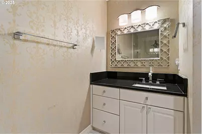 10458 NW 2nd St, Portland, OR 97231 - Photo 28