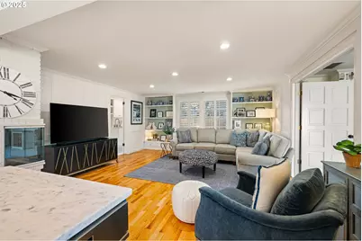 2107 Bedford Way, Eugene, OR 97401 - Photo 16