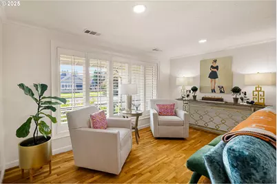 2107 Bedford Way, Eugene, OR 97401 - Photo 4