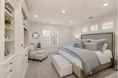 2107 Bedford Way, Eugene, OR 97401 - Photo 22