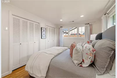 2107 Bedford Way, Eugene, OR 97401 - Photo 38