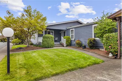 658 S 57th St #14, Springfield, OR 97478 - Photo 2