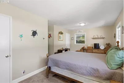 18232 SE Clinton St, Gresham, OR 97030 - Photo 12
