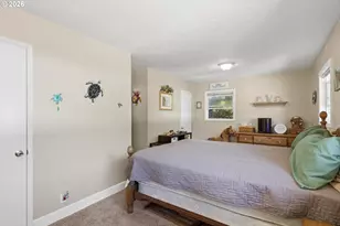 18232 SE Clinton St, Gresham, OR 97030 - Photo 12