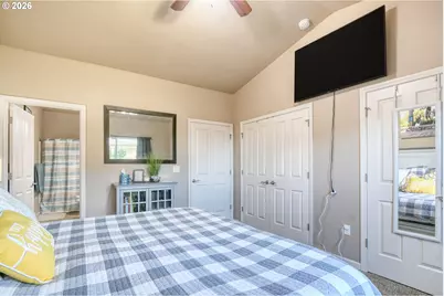 1914 SW 2nd Dr, Pendleton, OR 97801 - Photo 16