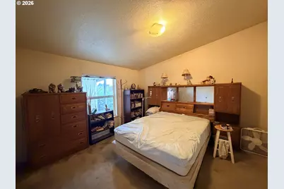 2242 Maia Loop, Springfield, OR 97477 - Photo 10