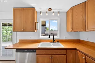 1776 NE Grant St, Hillsboro, OR 97124 - Photo 16