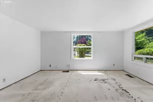 13209 NE San Rafael St, Portland, OR 97230 - Photo 6
