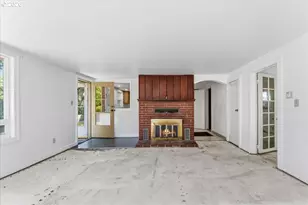 13209 NE San Rafael St, Portland, OR 97230 - Photo 2