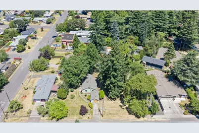 13209 NE San Rafael St, Portland, OR 97230 - Photo 34