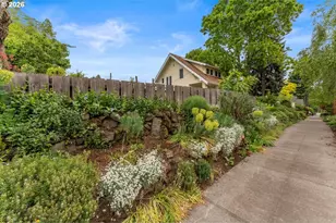 304 NE 62nd Ave, Portland, OR 97213 - Photo 2