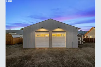 1310 D St, Baker City, OR 97814 - Photo 6