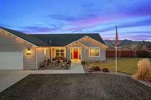 1310 D St, Baker City, OR 97814 - Photo 4