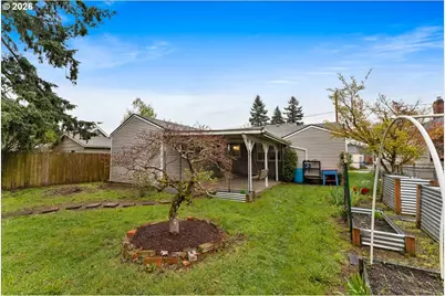 6523 SE 84th Ave, Portland, OR 97266 - Photo 34