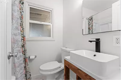 6523 SE 84th Ave, Portland, OR 97266 - Photo 18