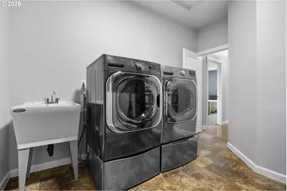 491 Oakwood Dr, Oakland, OR 97462 - Photo 20