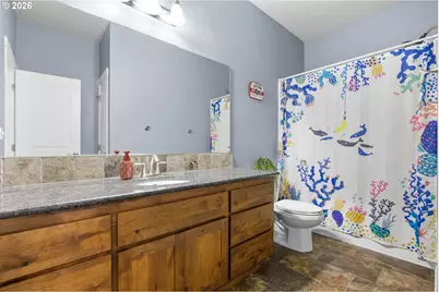 491 Oakwood Dr, Oakland, OR 97462 - Photo 18