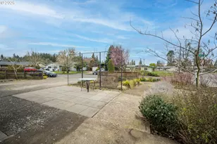1233 1st St, Springfield, OR 97477 - Photo 40