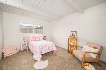 1233 1st St, Springfield, OR 97477 - Photo 20