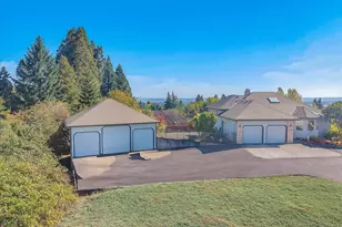 59720 Oliver Heights Ln, Saint Helens, OR 97051 - Photo 6