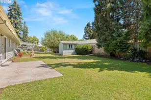 1574 SE Spruce St, Hillsboro, OR 97123 - Photo 6