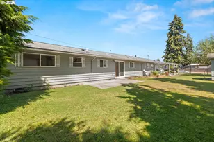 1574 SE Spruce St, Hillsboro, OR 97123 - Photo 36