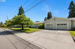 1574 SE Spruce St, Hillsboro, OR 97123 - Photo 38