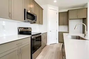810 NW 178th Wy, Ridgefield, WA 98642 - Photo 8