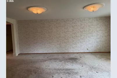 1344 Regency Dr, Eugene, OR 97401 - Photo 12