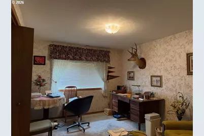 1344 Regency Dr, Eugene, OR 97401 - Photo 8