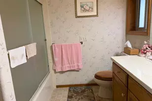 1344 Regency Dr, Eugene, OR 97401 - Photo 6