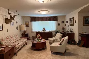 1344 Regency Dr, Eugene, OR 97401 - Photo 14