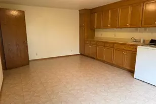 1344 Regency Dr, Eugene, OR 97401 - Photo 40