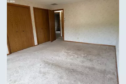 1344 Regency Dr, Eugene, OR 97401 - Photo 24