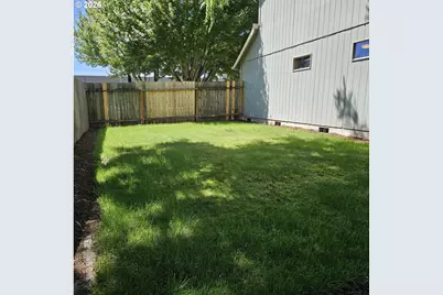 1713 E 11th St, Newberg, OR 97132 - Photo 18