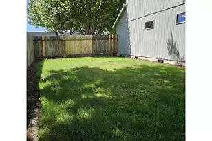 1713 E 11th St, Newberg, OR 97132 - Photo 18