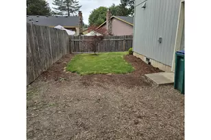 1713 E 11th St, Newberg, OR 97132 - Photo 16