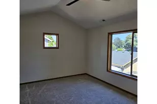 1713 E 11th St, Newberg, OR 97132 - Photo 12
