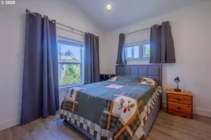 2631 NE Quay Ave, Lincoln City, OR 97367 - Photo 18