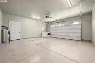 544 Buster Ln, Eugene, OR 97404 - Photo 32