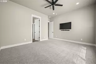 544 Buster Ln, Eugene, OR 97404 - Photo 18