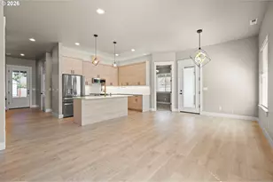 544 Buster Ln, Eugene, OR 97404 - Photo 6