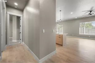 544 Buster Ln, Eugene, OR 97404 - Photo 24