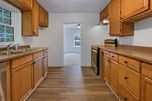 5906 NE Sumner St, Portland, OR 97218 - Photo 10