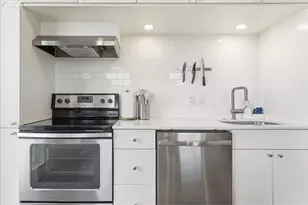 1480 N Jarrett St, Portland, OR 97217 - Photo 12