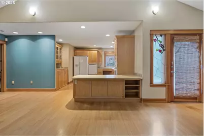 4715 NE Everett St, Portland, OR 97213 - Photo 8