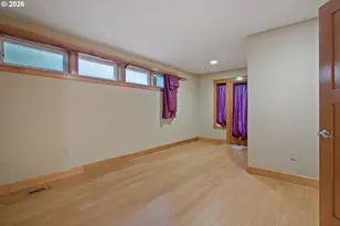 4715 NE Everett St, Portland, OR 97213 - Photo 18